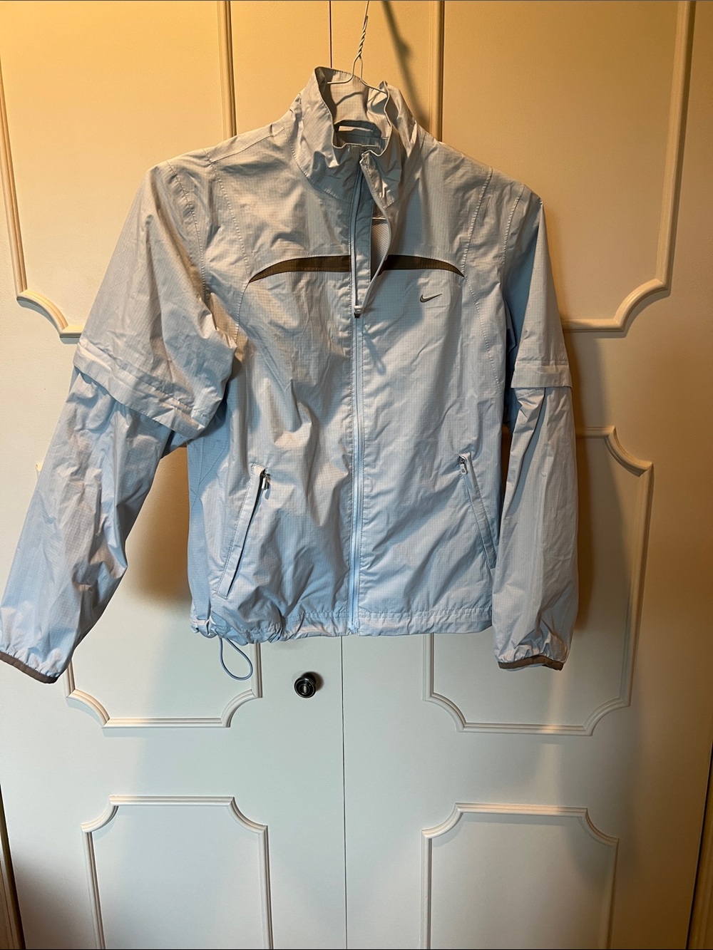 Nike GOLF Women's Light Blue Windbreaker Jacket